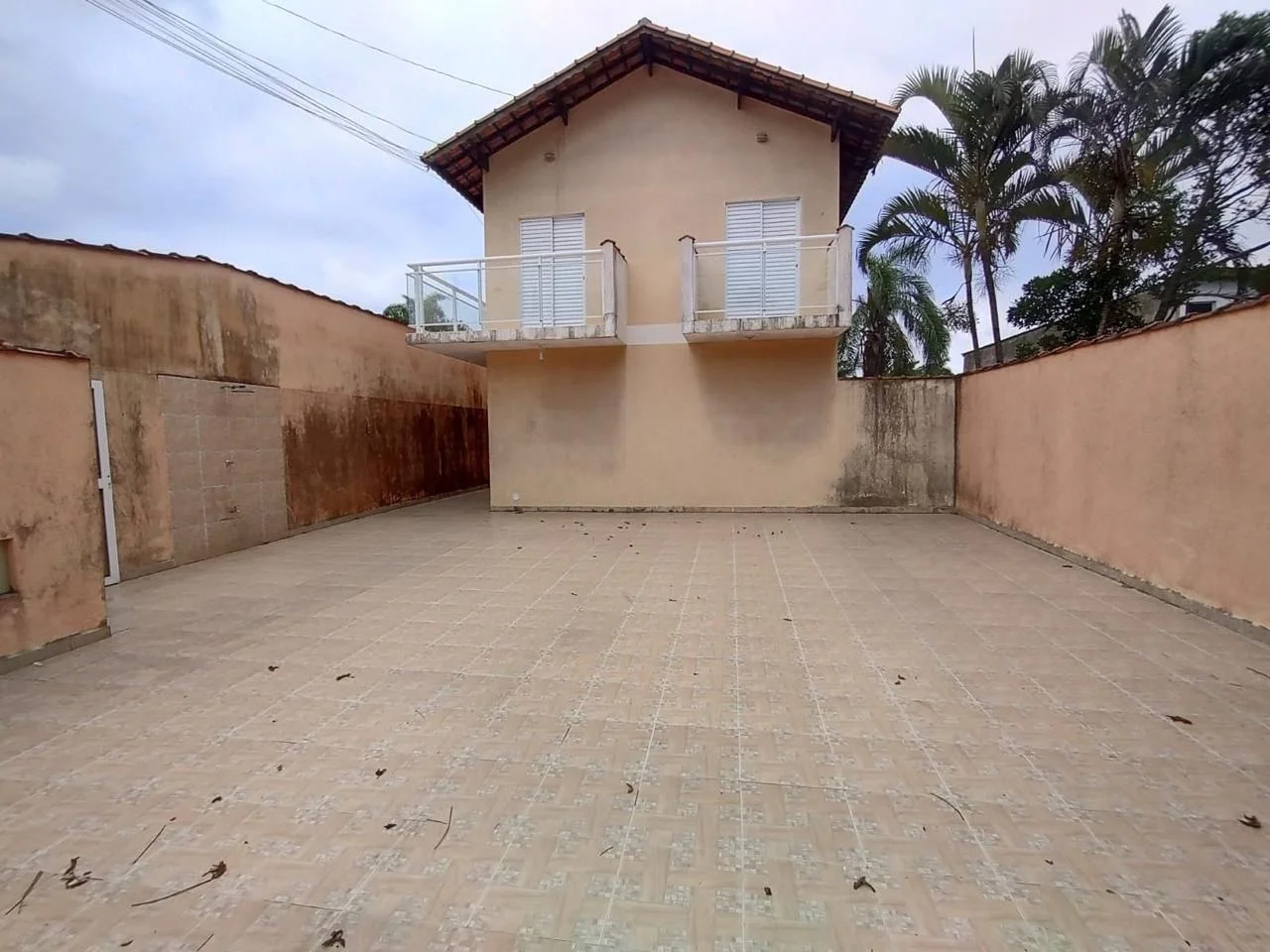 Casa em Condomínio com 2 dormitórios próximo à praia no bairro V…